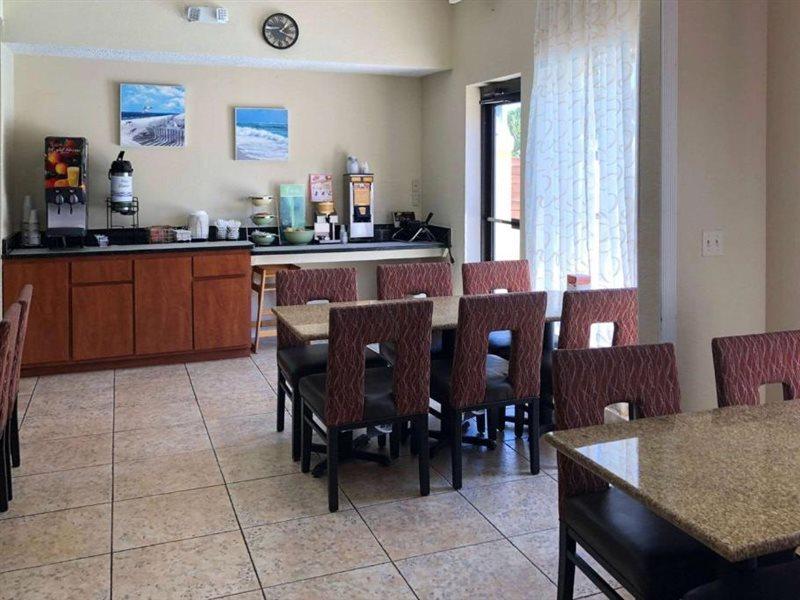 Quality Inn & Suites Miramar Beach Exterior foto